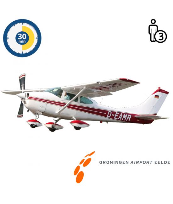 Proefles | Vliegles | Rondvlucht Cessna 182 Skylane Groningen Airport Eelde (30 minuten) Proefles | Vliegles | Rondvlucht Cessna 182 Skylane Groningen Airport Eelde (30 minuten)